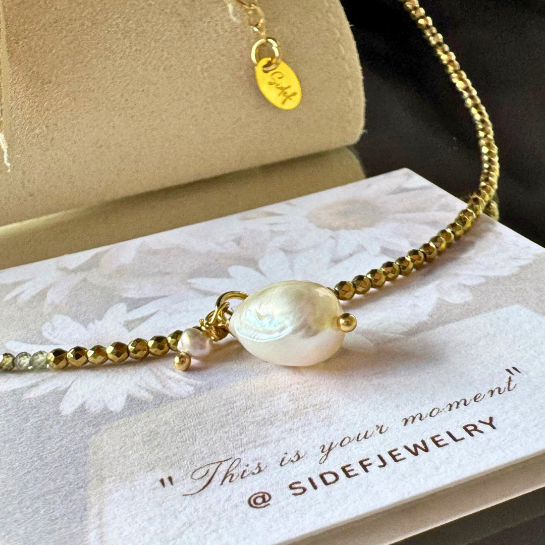 Classy necklace