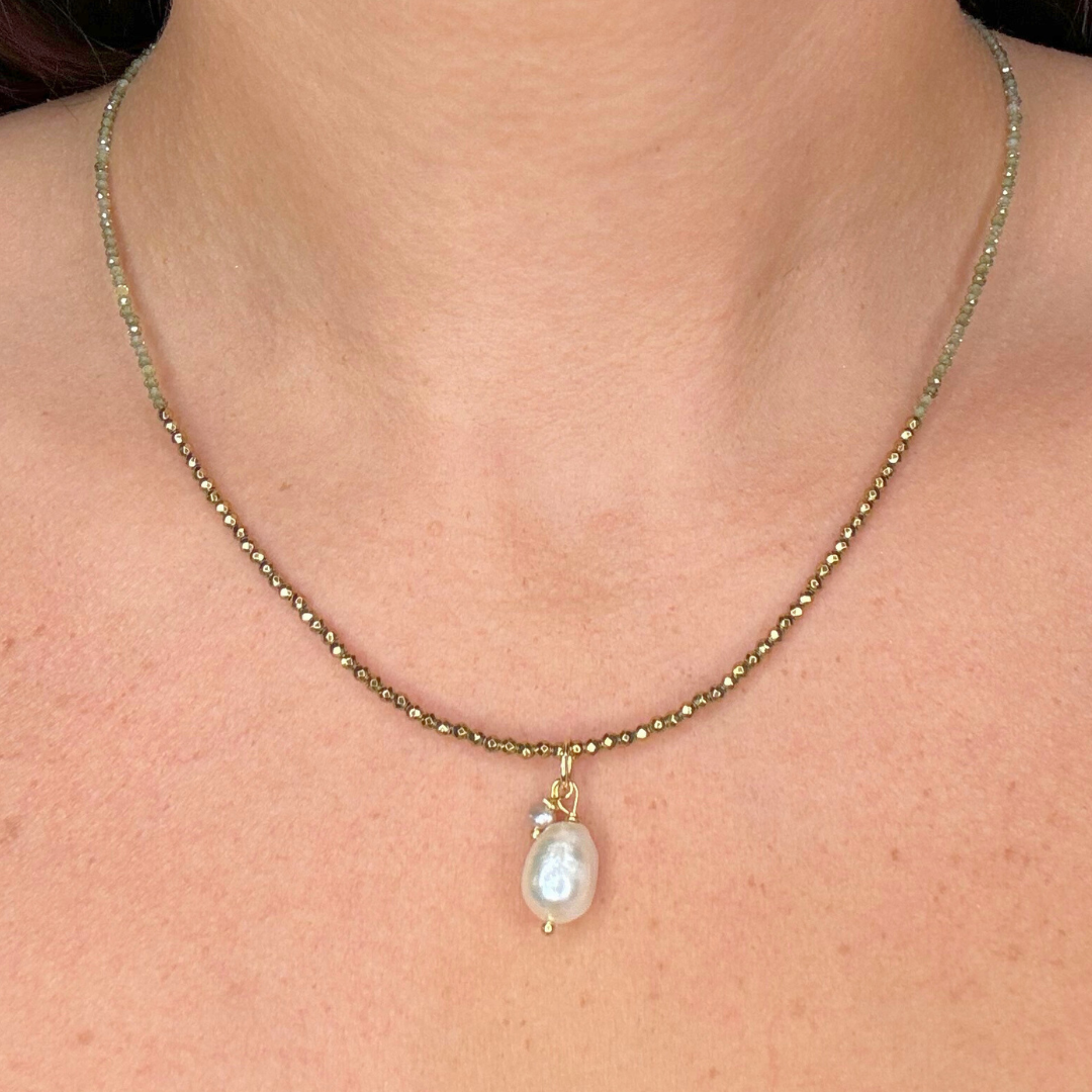 Classy necklace