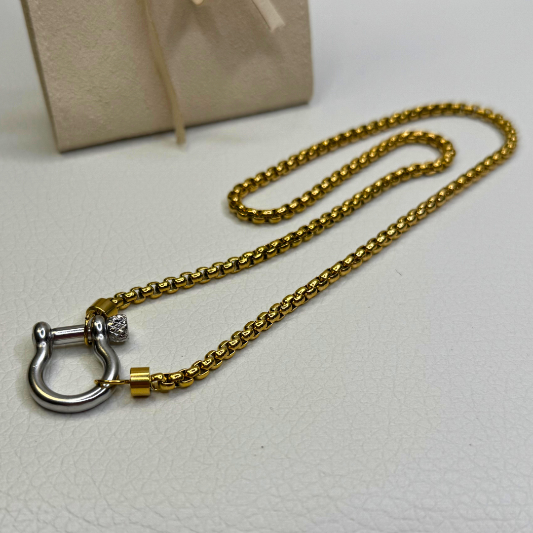 Lock necklace