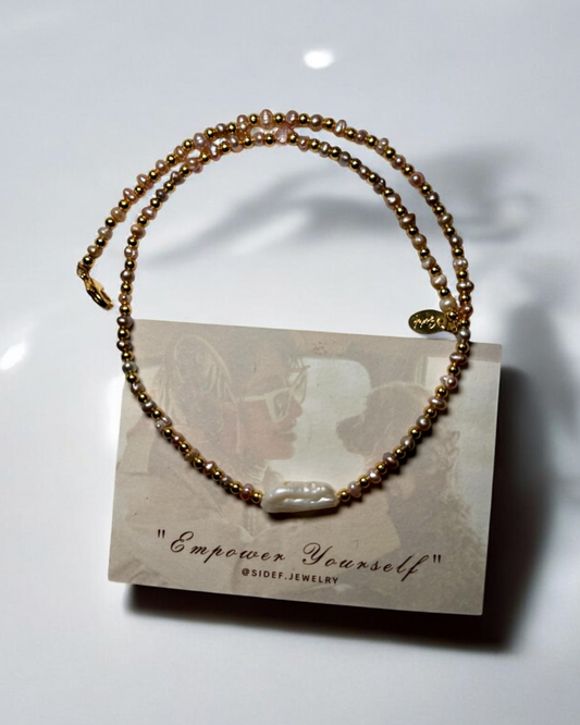 Pearly choker