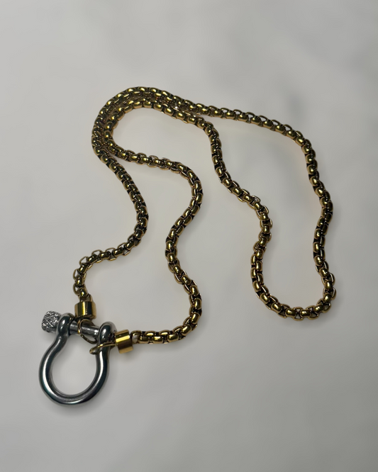 Two tone lock neacklace