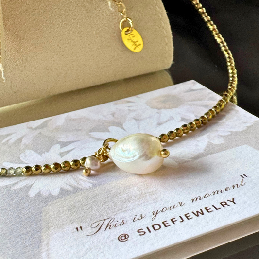 Classy necklace